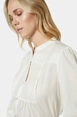Joie Vesta Long Sleeve Cotton Top 8 Joie Vesta Long Sleeve Cotton Top -Joie Shop 22 2 889 TP05171 PORCELAIN JURI 5